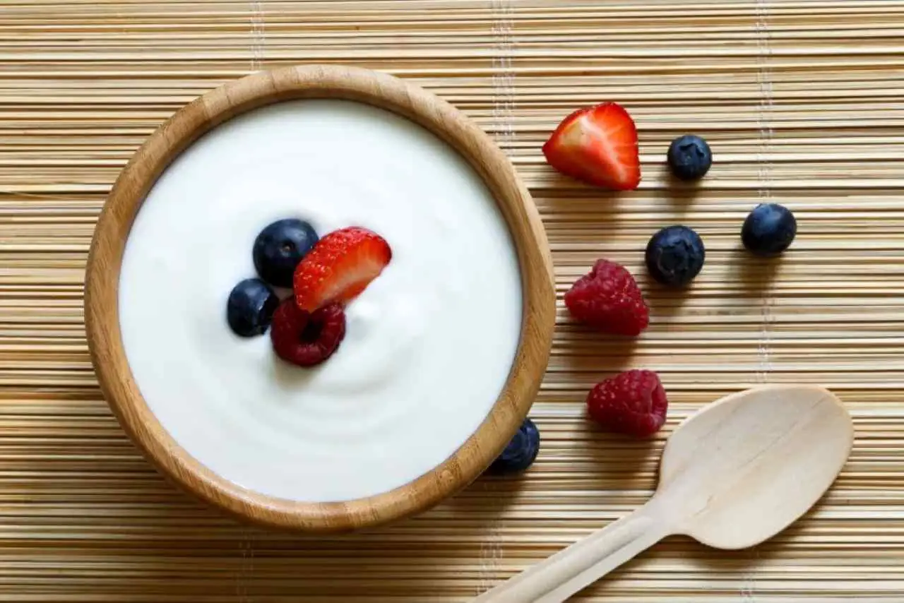 Scopri il nuovo dessert allo yogurt che soddisfa la voglia di dolce senza sensi di colpa Scopri il nuovo dessert allo yogurt che soddisfa la voglia di dolce senza sensi di colpa