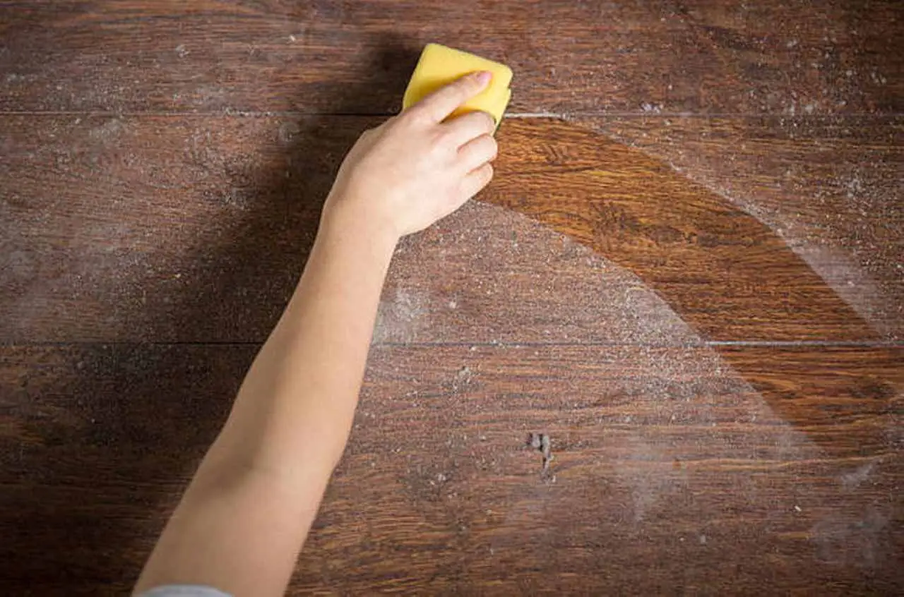Riduci la polvere sui mobili in pochi minuti con un rimedio a base di limone fresco Riduci la polvere sui mobili in pochi minuti con un rimedio a base di limone fresco