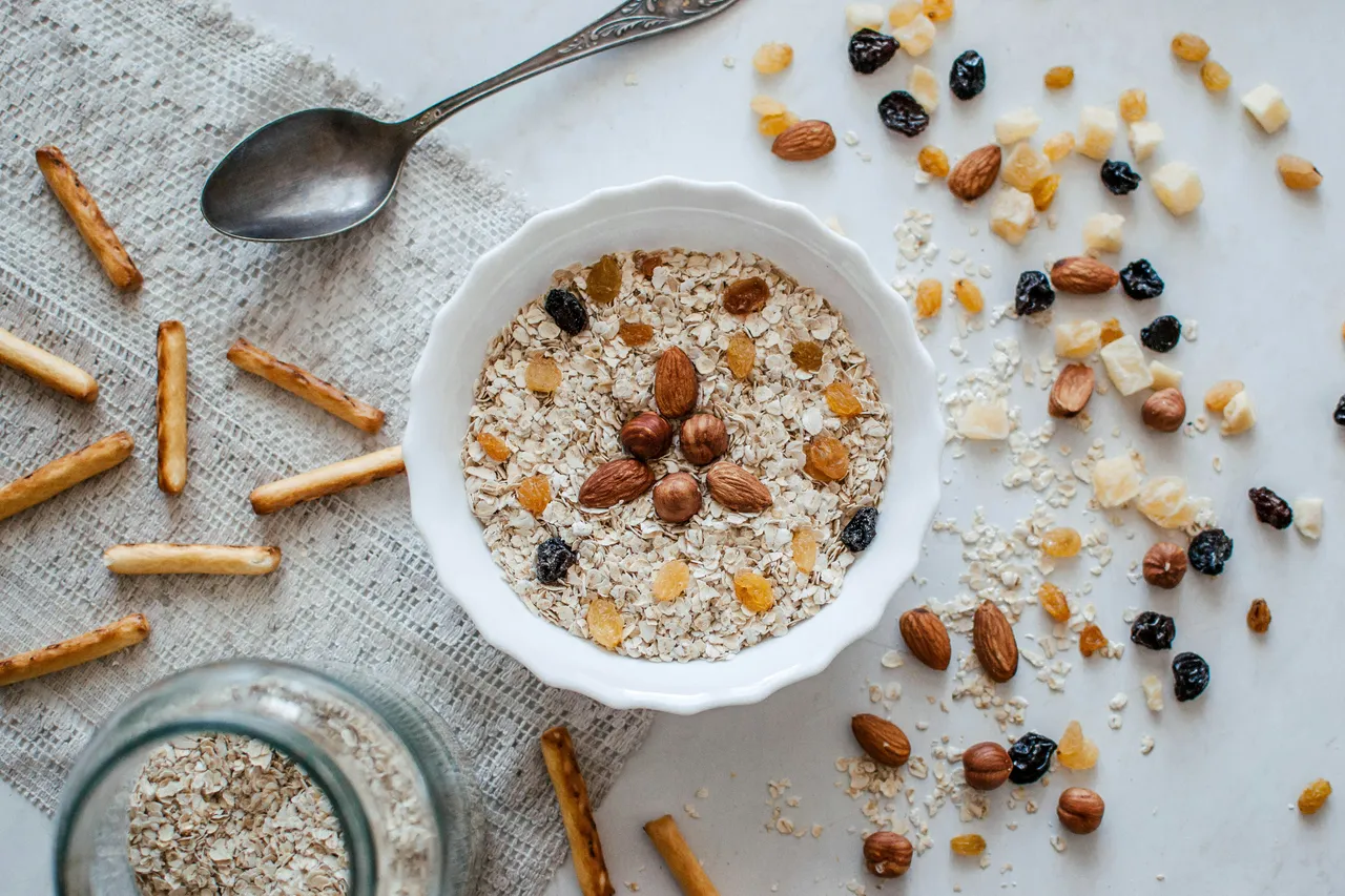 Cereali per la colazione: scegli i mix naturali per sazietà e leggerezza ogni mattina Cereali per la colazione: scegli i mix naturali per sazietà e leggerezza ogni mattina
