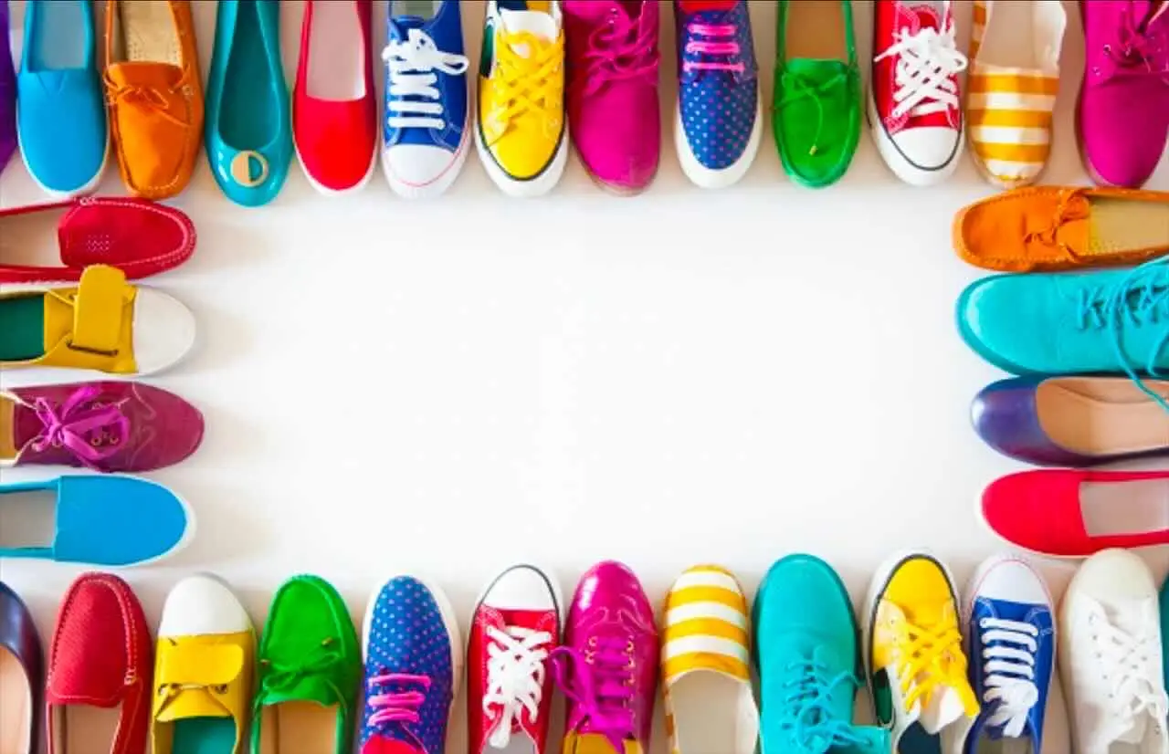 Elimina i cattivi odori dalle scarpe in pochi istanti con bustine di tè usate e asciutte Elimina i cattivi odori dalle scarpe in pochi istanti con bustine di tè usate e asciutte