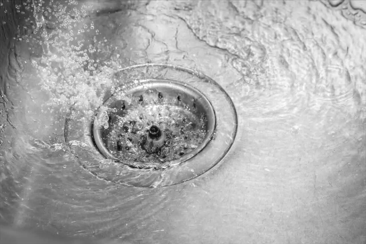 Prova la soluzione naturale per gli scarichi intasati: agisci subito senza rischi