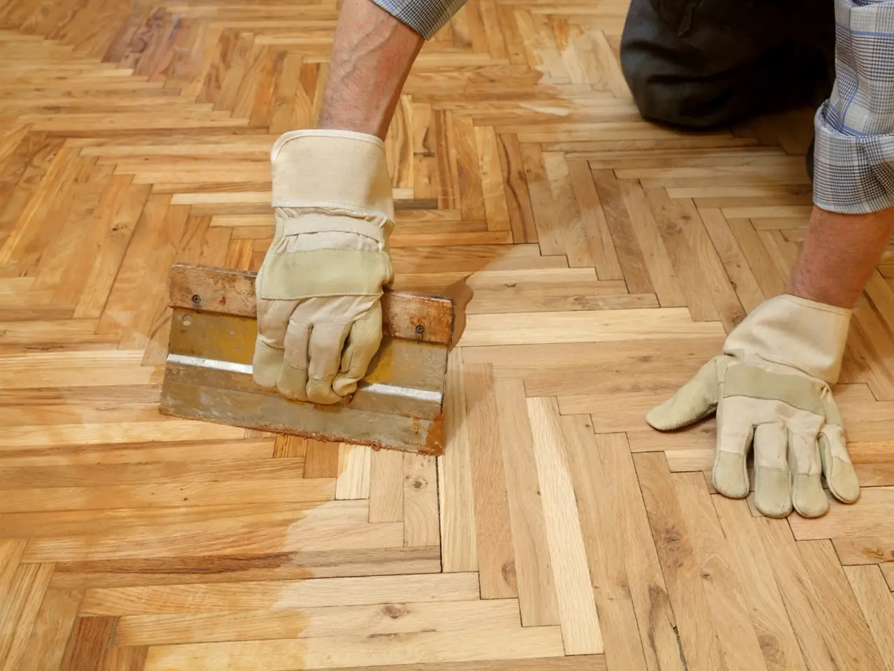 Prepara questa miscela delicata per il parquet e mantieni la casa profumata e sana