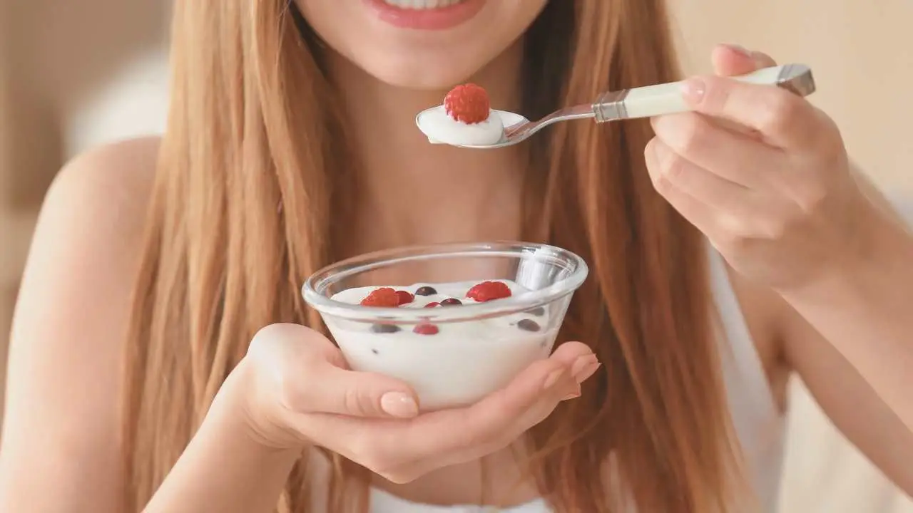 I 4 errori comuni quando si mangia lo yogurt I 4 errori comuni quando si mangia lo yogurt