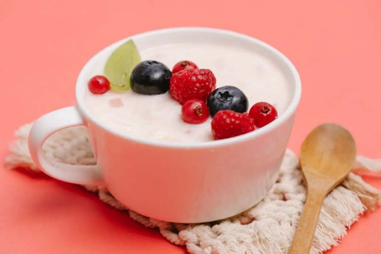 I 4 errori comuni quando si mangia lo yogurt I 4 errori comuni quando si mangia lo yogurt