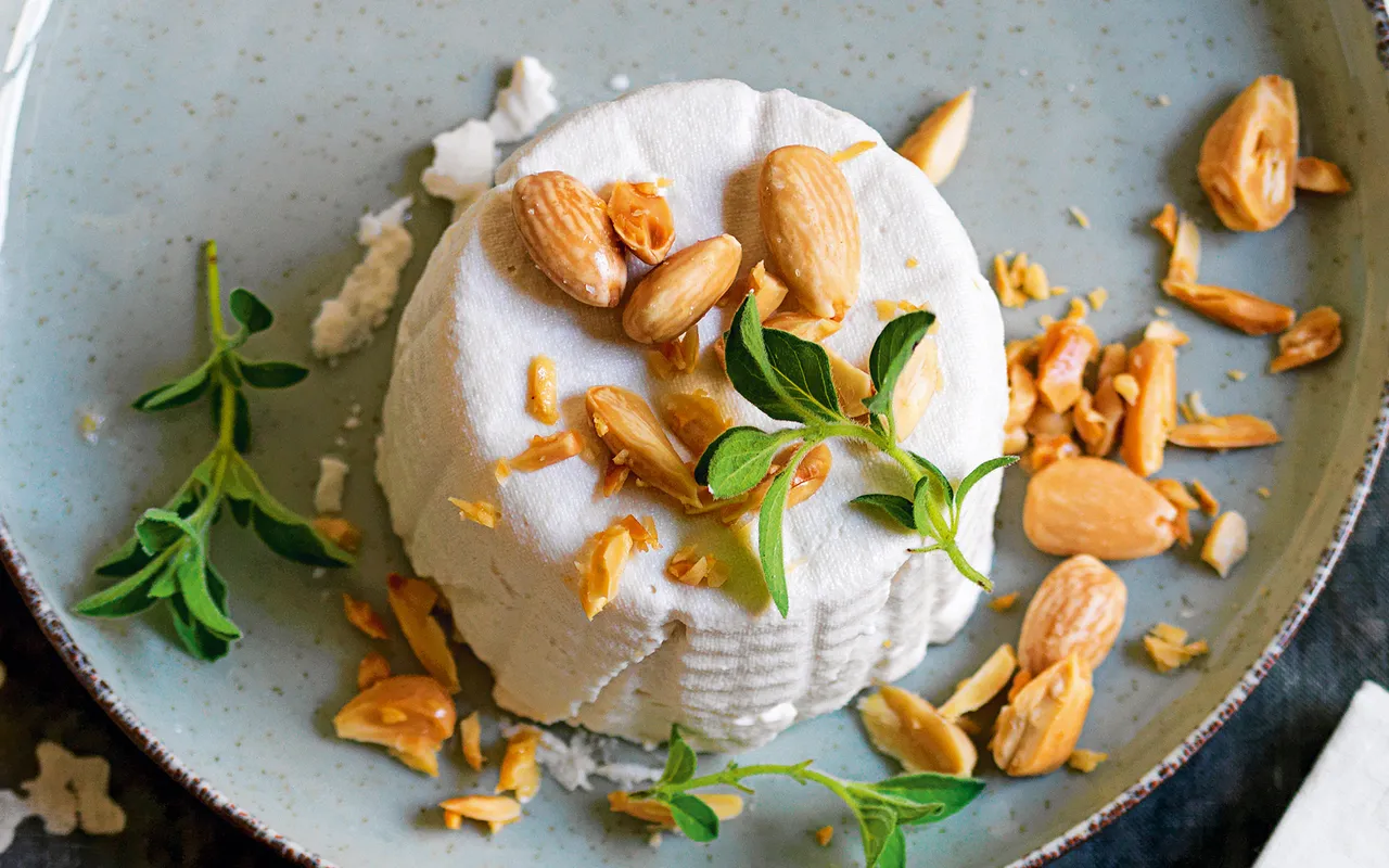 Scopri il dessert alla ricotta che puoi gustare senza preoccuparti della linea Scopri il dessert alla ricotta che puoi gustare senza preoccuparti della linea