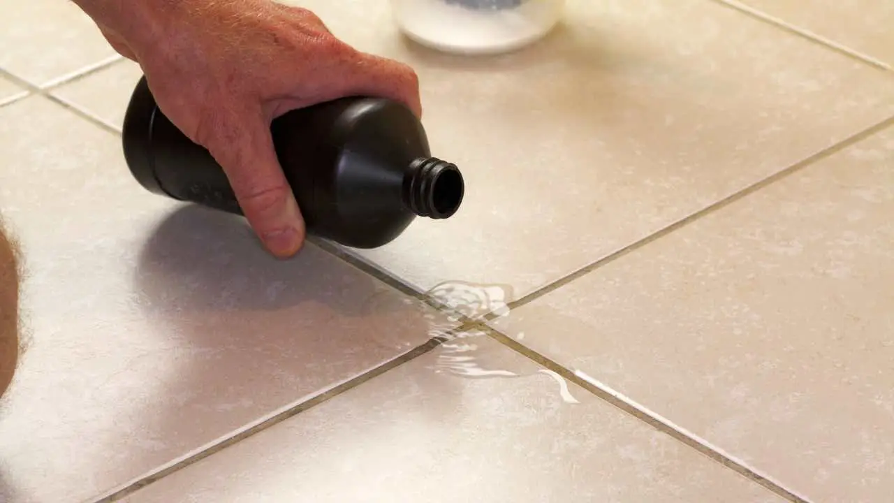 La soluzione lampo per pavimenti puliti senza fatica: bastano due ingredienti La soluzione lampo per pavimenti puliti senza fatica: bastano due ingredienti