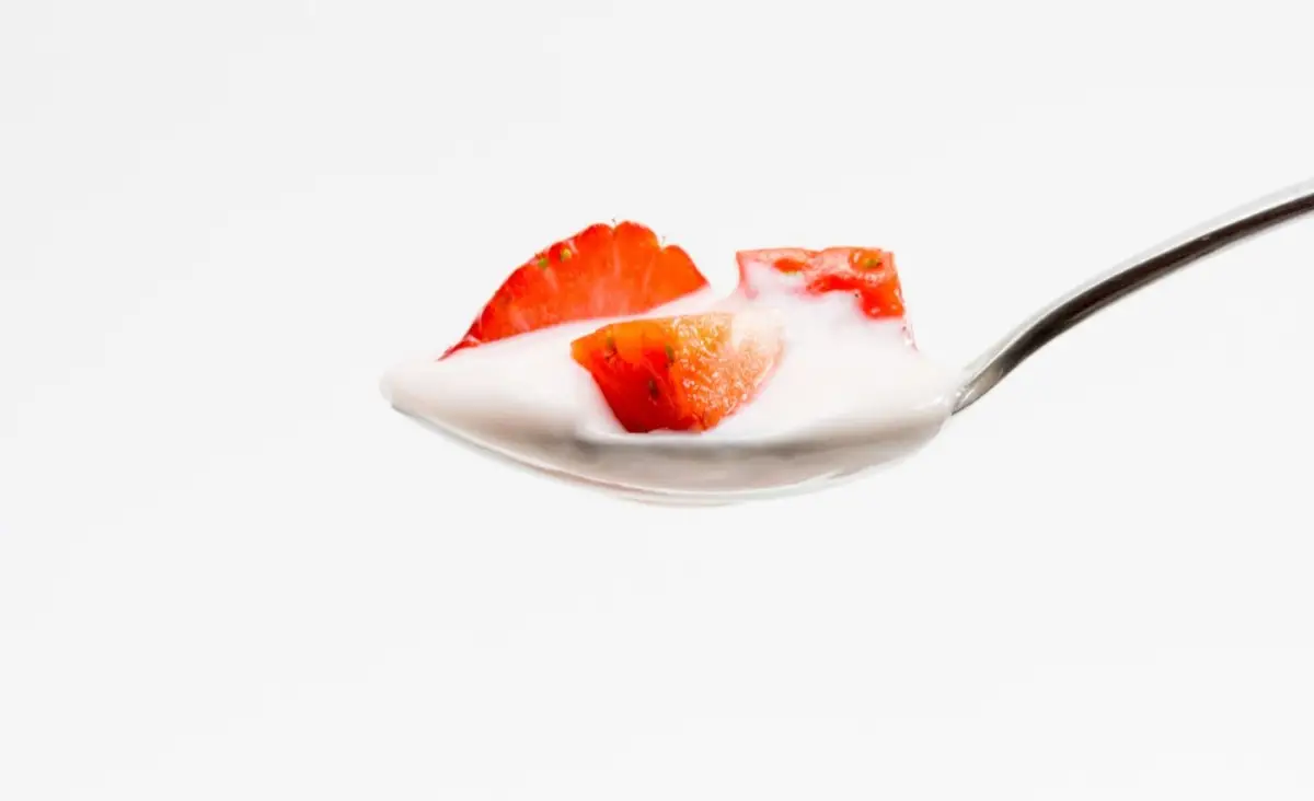 Scopri il nuovo dessert allo yogurt che soddisfa la voglia di dolce senza sensi di colpa Scopri il nuovo dessert allo yogurt che soddisfa la voglia di dolce senza sensi di colpa