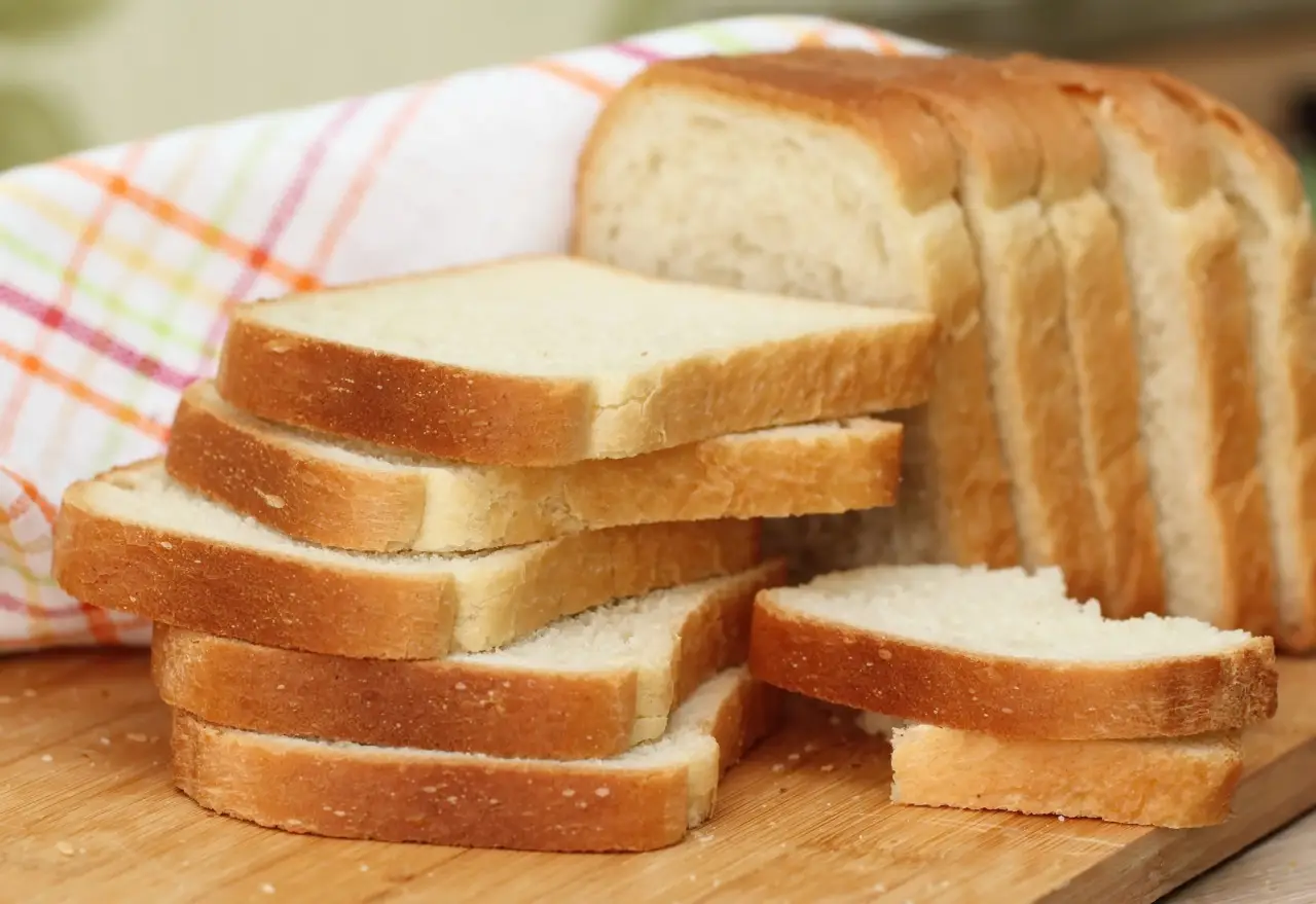Il segreto per conservare la freschezza del pane morbido senza sacchetti di plastica Il segreto per conservare la freschezza del pane morbido senza sacchetti di plastica