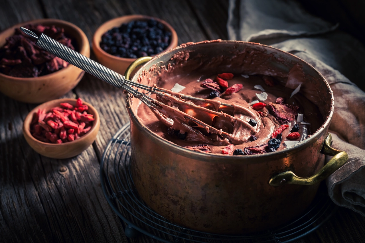 Vuoi una merenda appagante ma light? Ecco il budino al cacao senza zucchero raffinato Vuoi una merenda appagante ma light? Ecco il budino al cacao senza zucchero raffinato