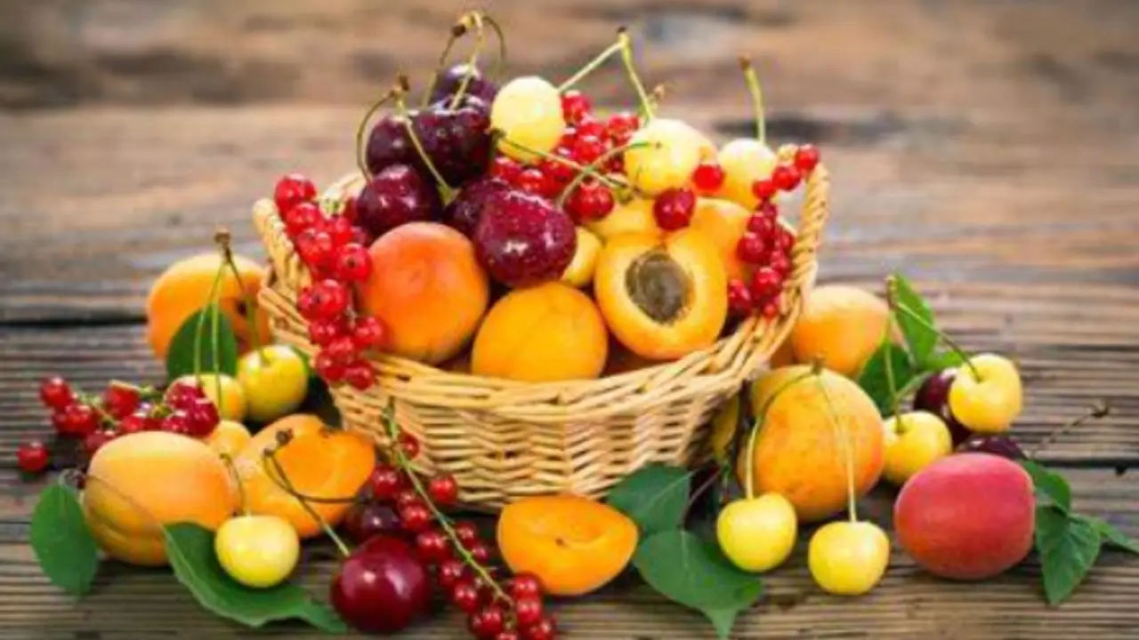 Scopri il metodo veloce per conservare la frutta fresca senza rischiare muffe o sprechi Scopri il metodo veloce per conservare la frutta fresca senza rischiare muffe o sprechi